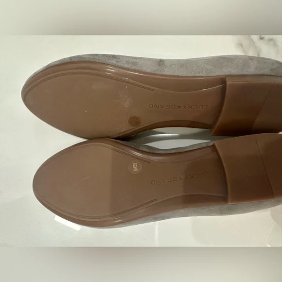 Lucky Brand Gray Suede Flats Shoes Size 8 nwot - Picture 5 of 5